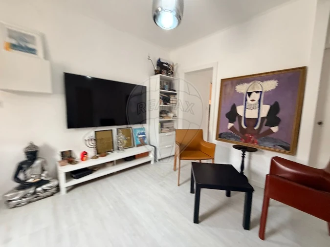 Apartamento T2 para Venda em Algés, Linda-A-Velha e Cruz Quebrada-Dafundo Foto 2