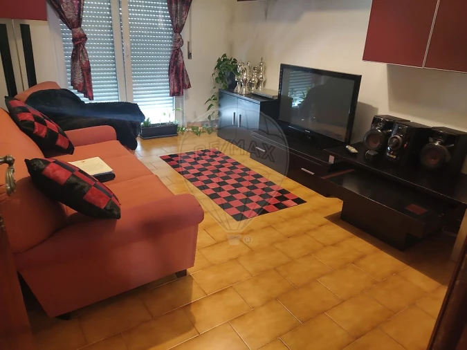 Apartamento T2 para Venda em Pinhal Novo Foto 1