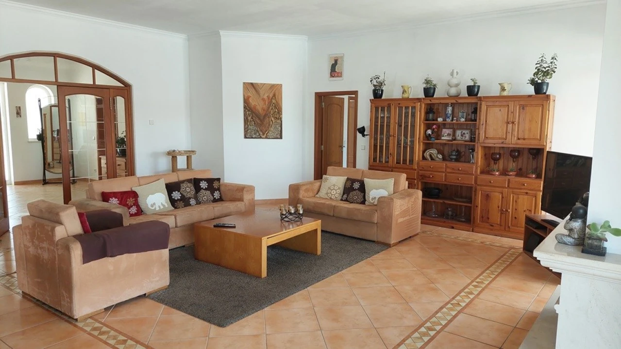 Moradia T4 para Venda em Coimbrão Foto 6