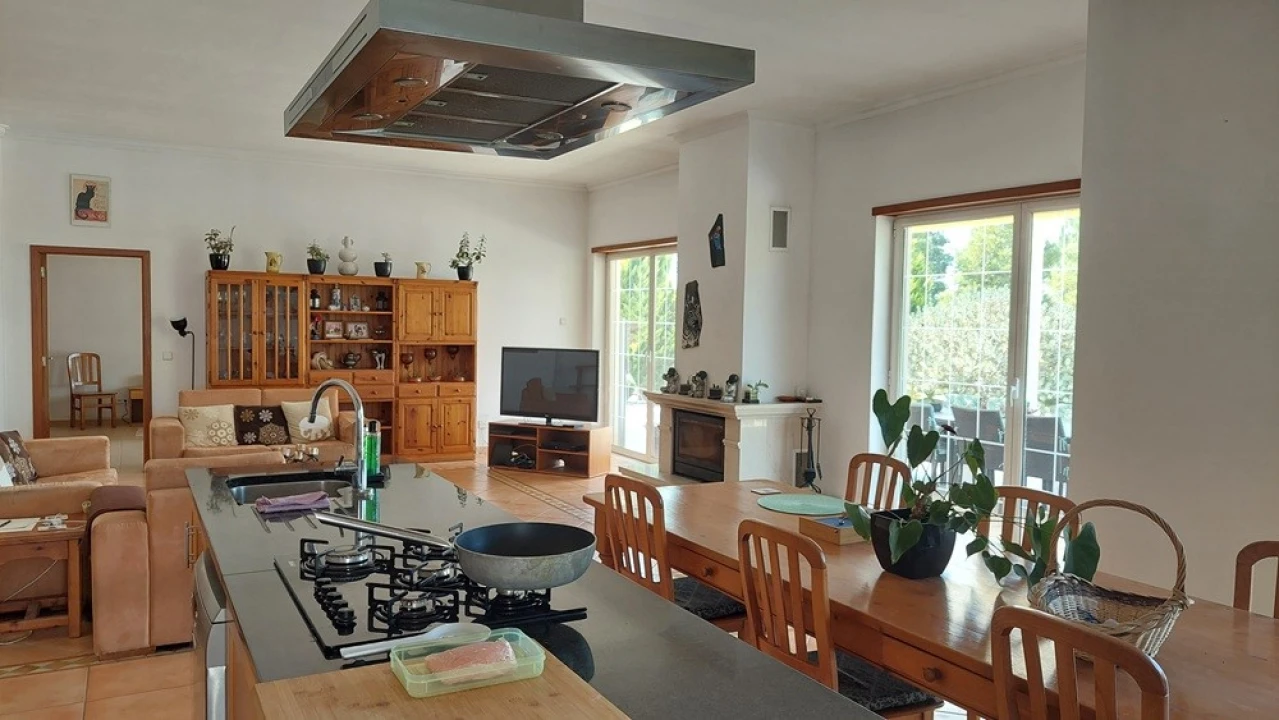 Moradia T4 para Venda em Coimbrão Foto 7