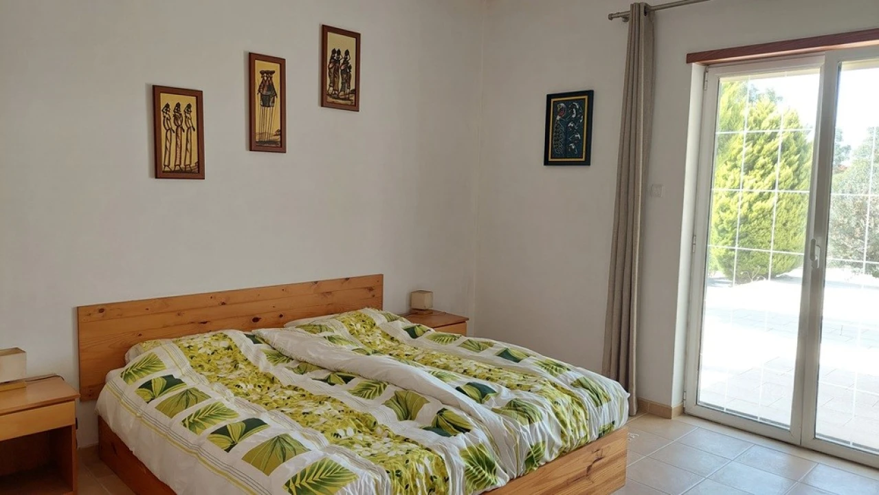 Moradia T4 para Venda em Coimbrão Foto 11