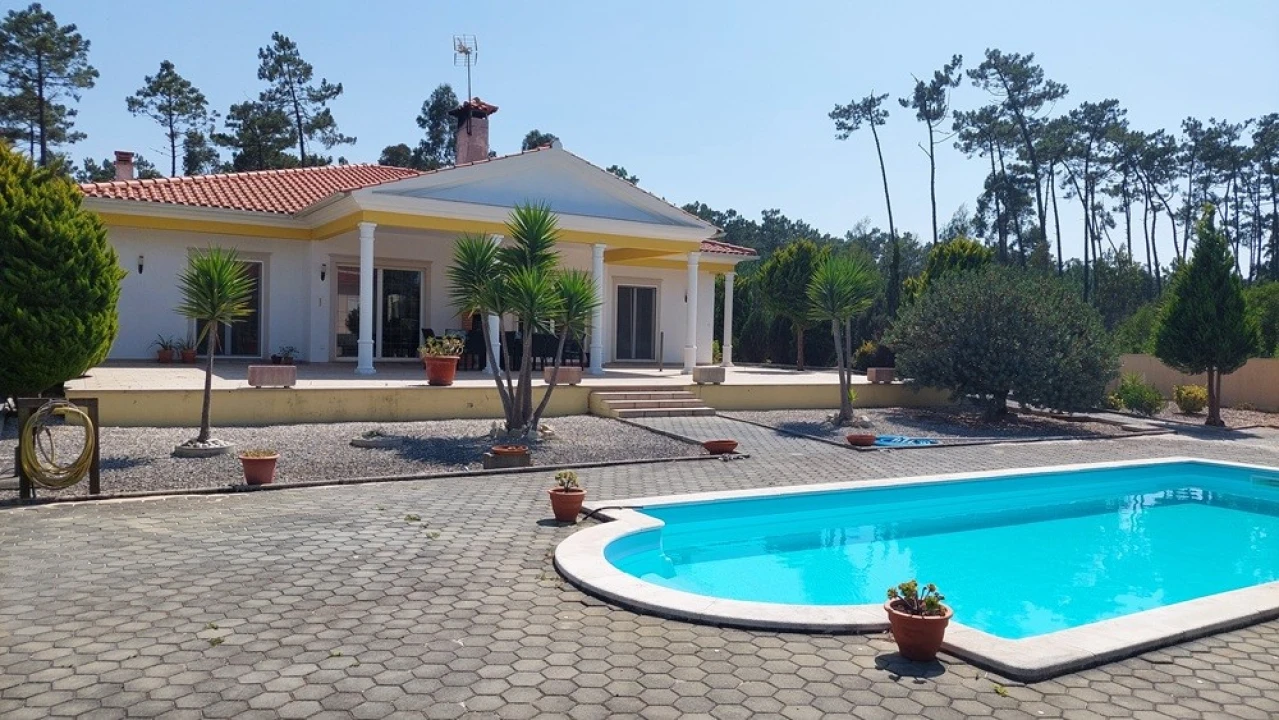 Moradia T4 para Venda em Coimbrão Foto 23