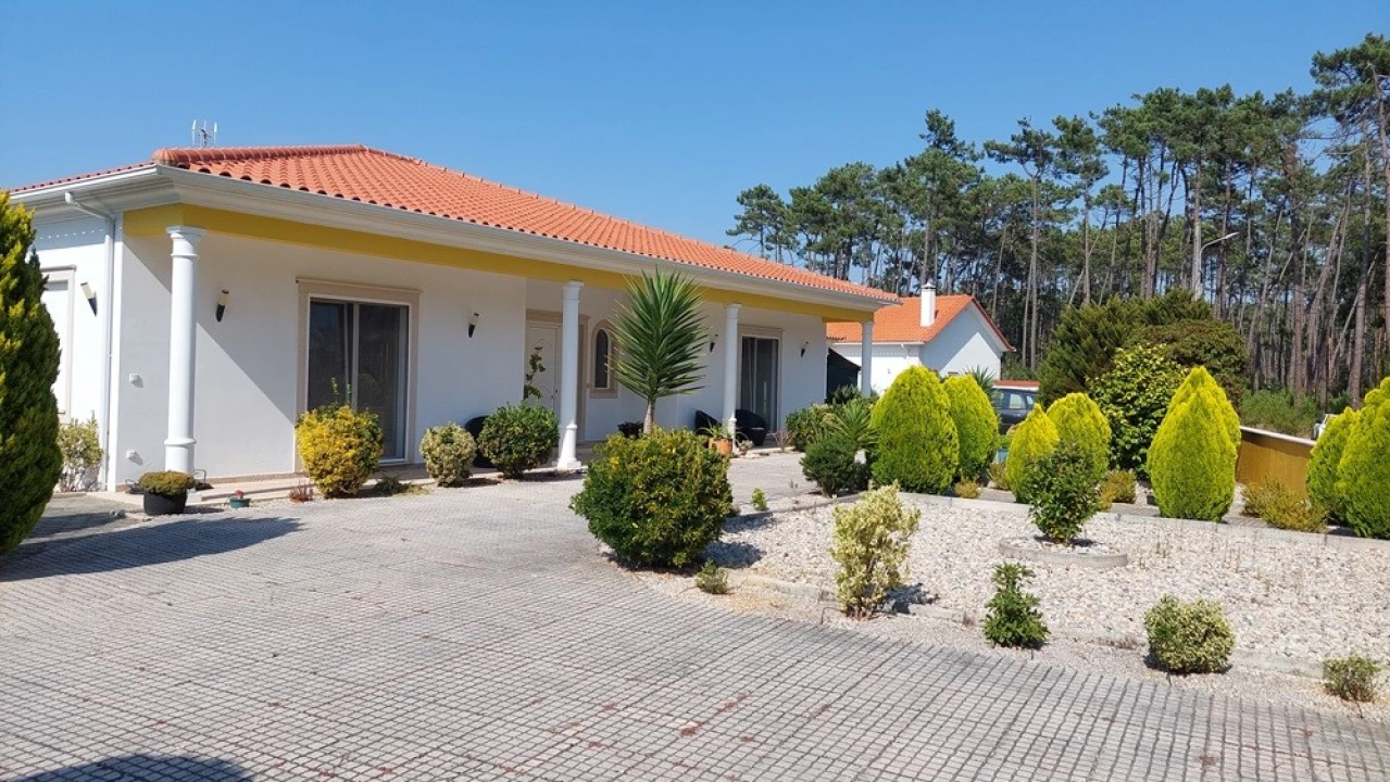 Moradia T4 para Venda em Coimbrão Foto 40