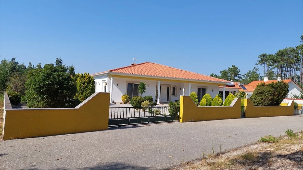 Moradia T4 para Venda em Coimbrão Foto 42