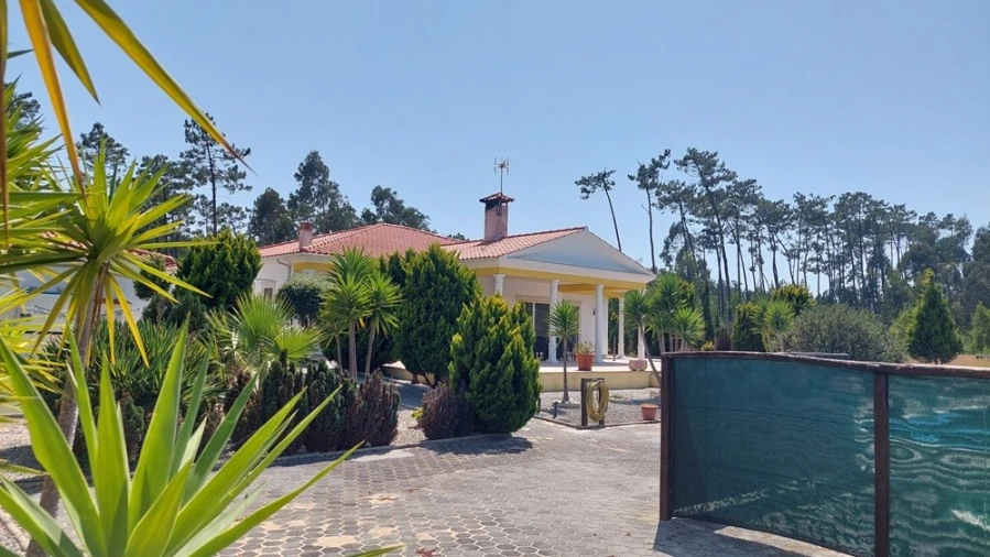 Moradia T4 para Venda em Coimbrão Foto 36