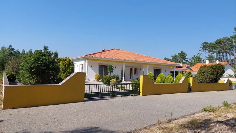 Moradia T4 para Venda em Coimbrão Foto 42