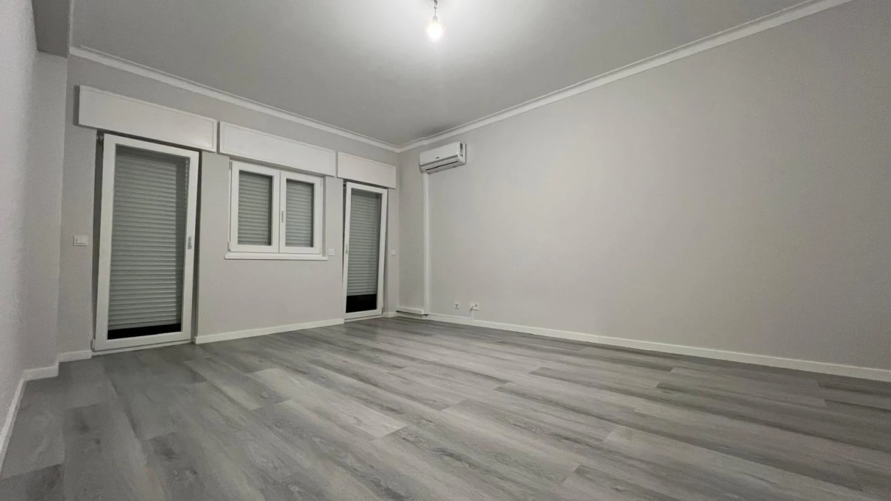 Apartamento T3 para Venda em Portimão Foto 9