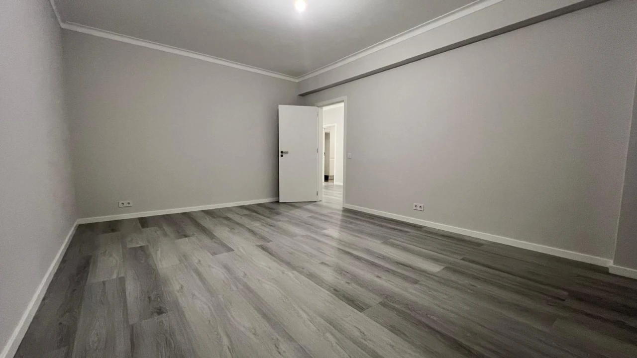 Apartamento T3 para Venda em Portimão Foto 5