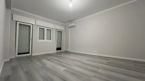 Apartamento T3 para Venda em Portimão