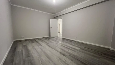 Apartamento T3 para Venda em Portimão