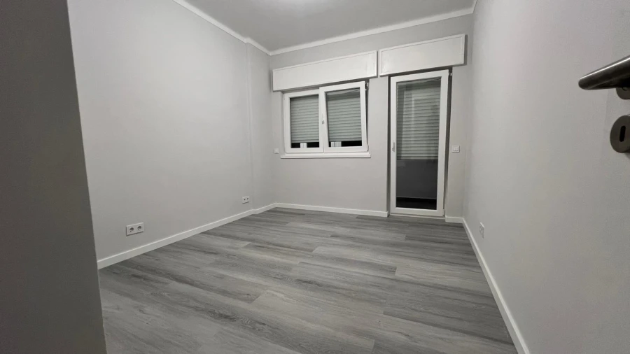 Apartamento T3 para Venda em Portimão Foto 10