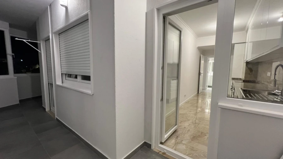 Apartamento T3 para Venda em Portimão Foto 17