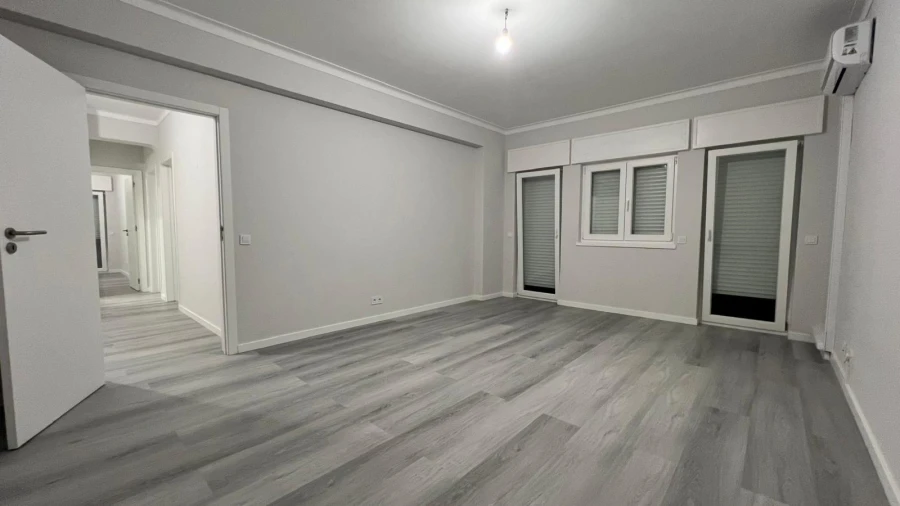 Apartamento T3 para Venda em Portimão Foto 8