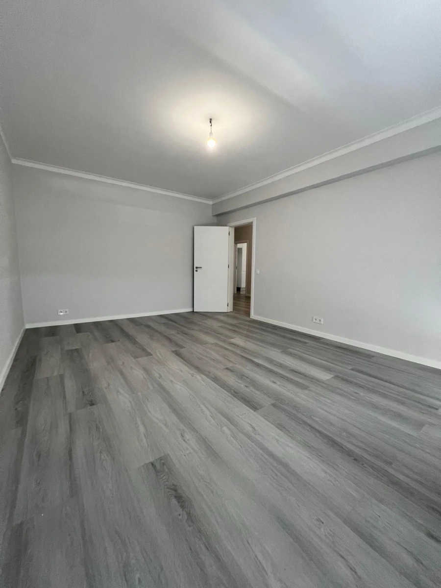 Apartamento T3 para Venda em Portimão Foto 2