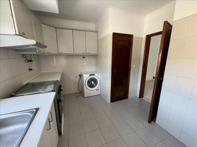 Apartamento T2 para Venda em Cacém e São Marcos Foto 9