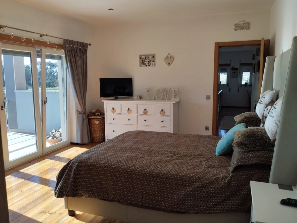 Moradia T3 para Venda em Monte Redondo e Carreira Foto 35