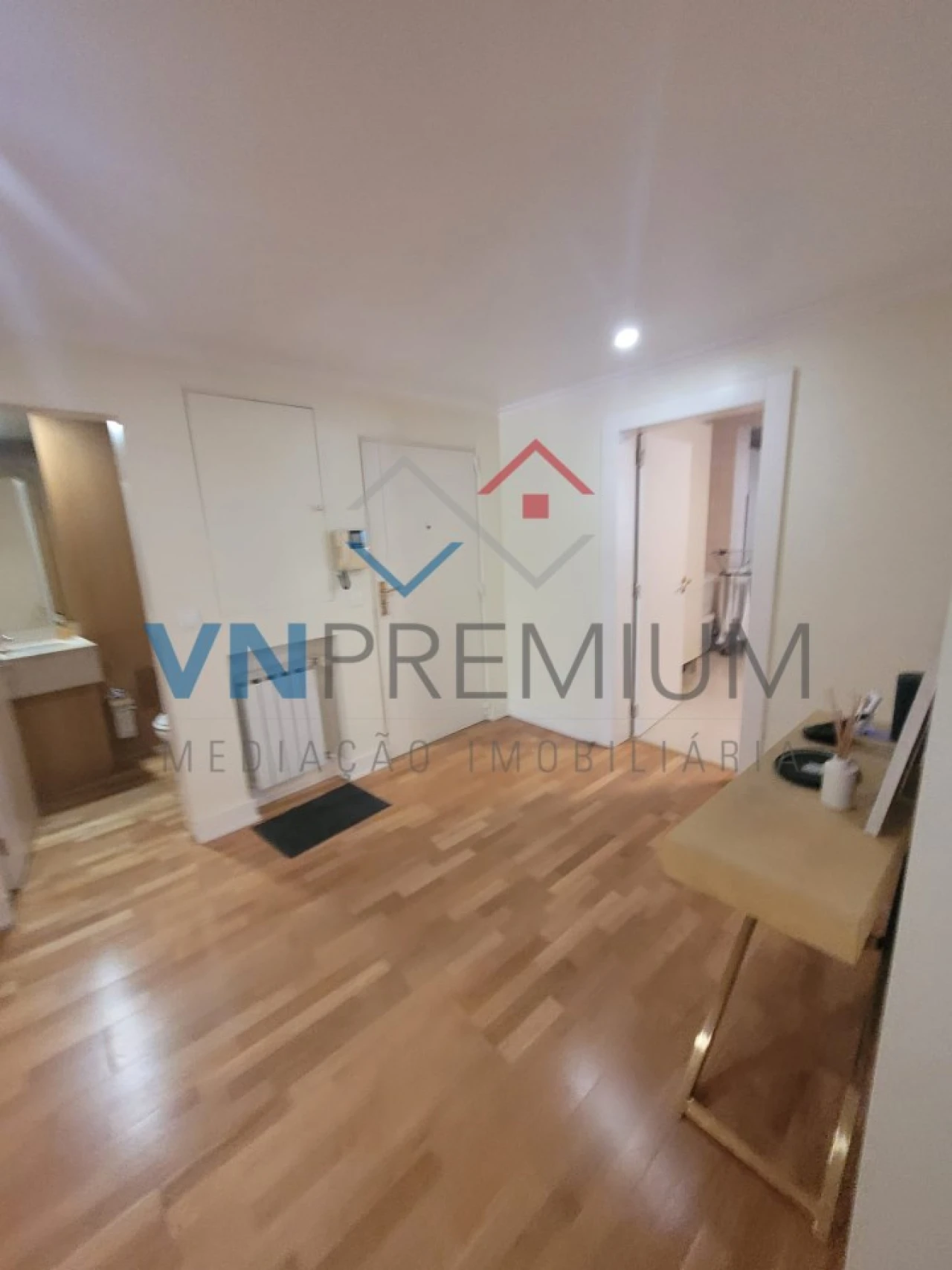 Apartamento T2 para Arrendamento em Queluz e Belas Foto 8