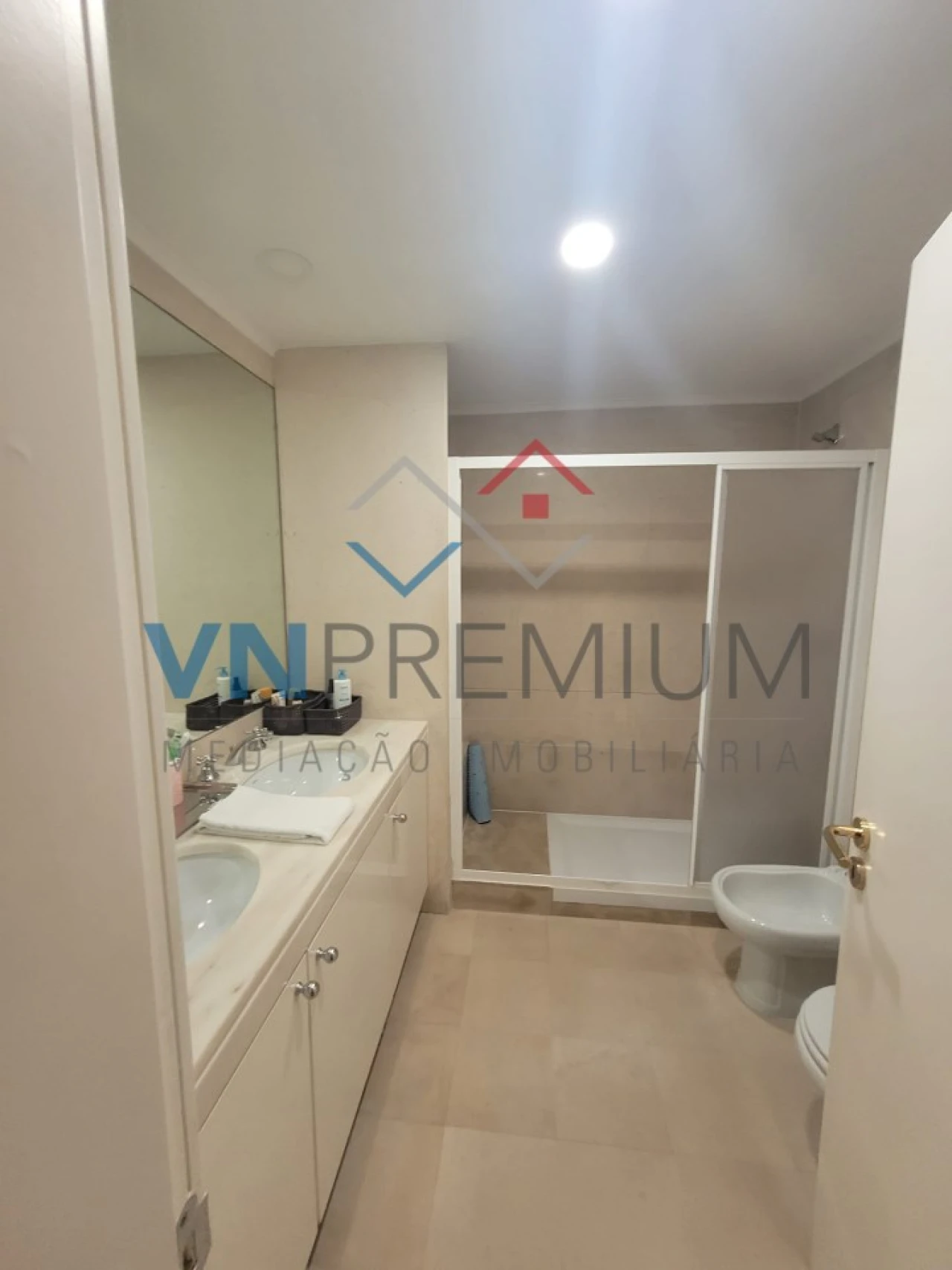 Apartamento T2 para Arrendamento em Queluz e Belas Foto 10