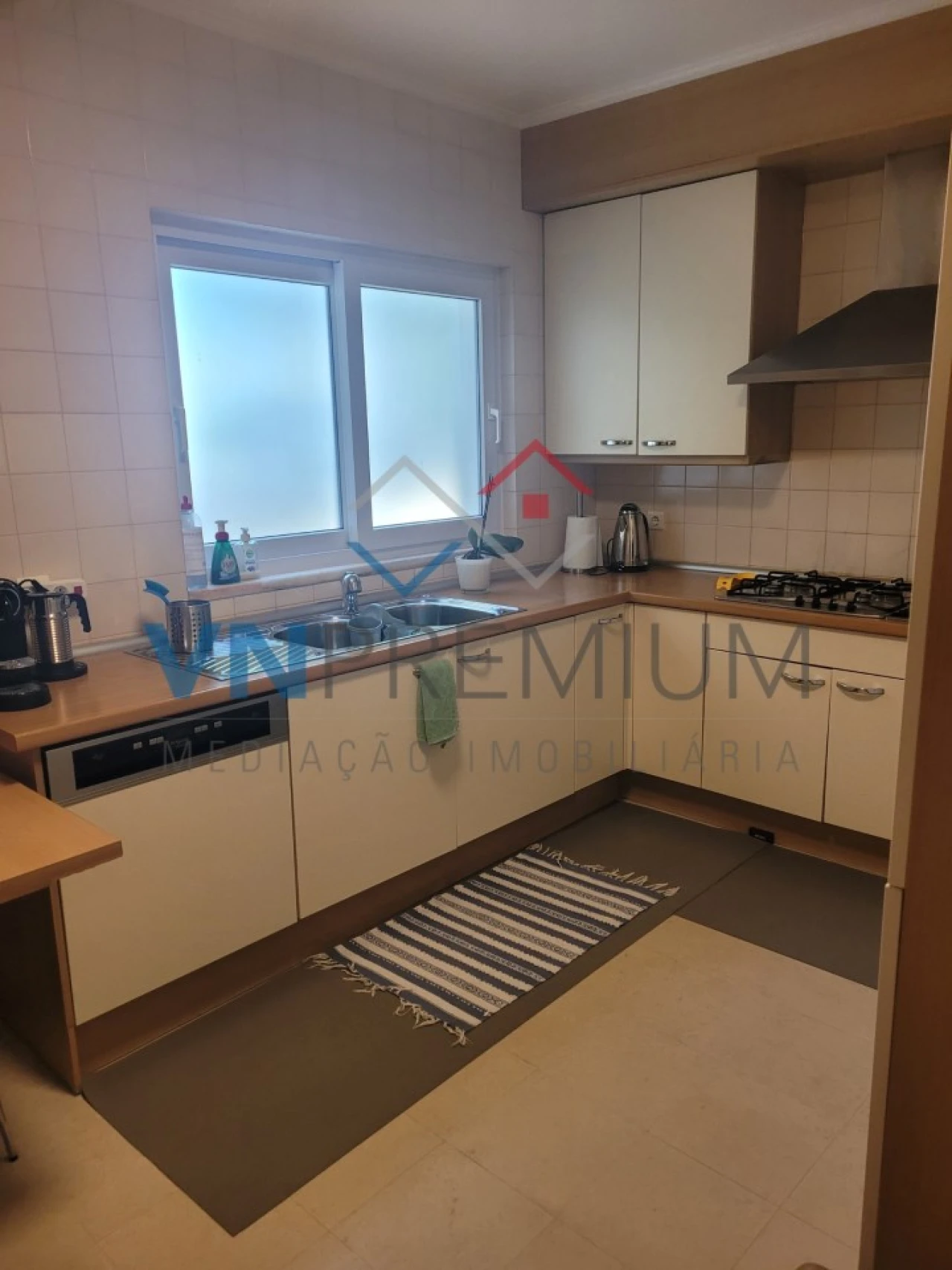 Apartamento T2 para Arrendamento em Queluz e Belas Foto 11