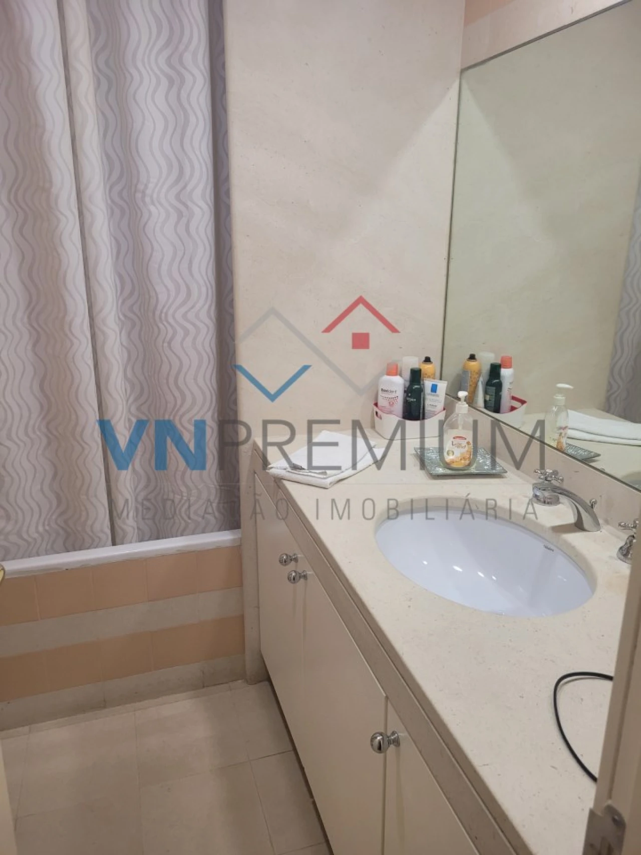 Apartamento T2 para Arrendamento em Queluz e Belas Foto 16