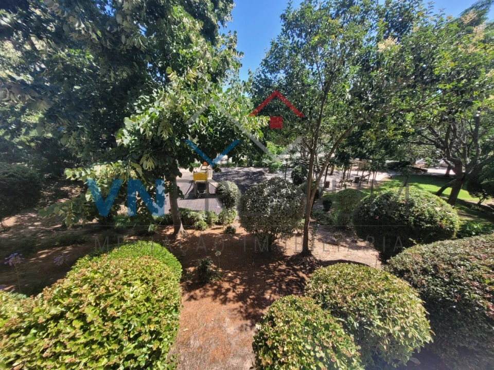 Apartamento T2 para Arrendamento em Queluz e Belas Foto 18