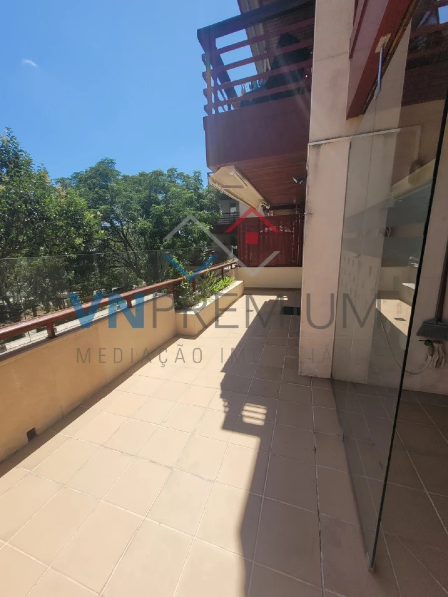 Apartamento T2 para Arrendamento em Queluz e Belas Foto 5