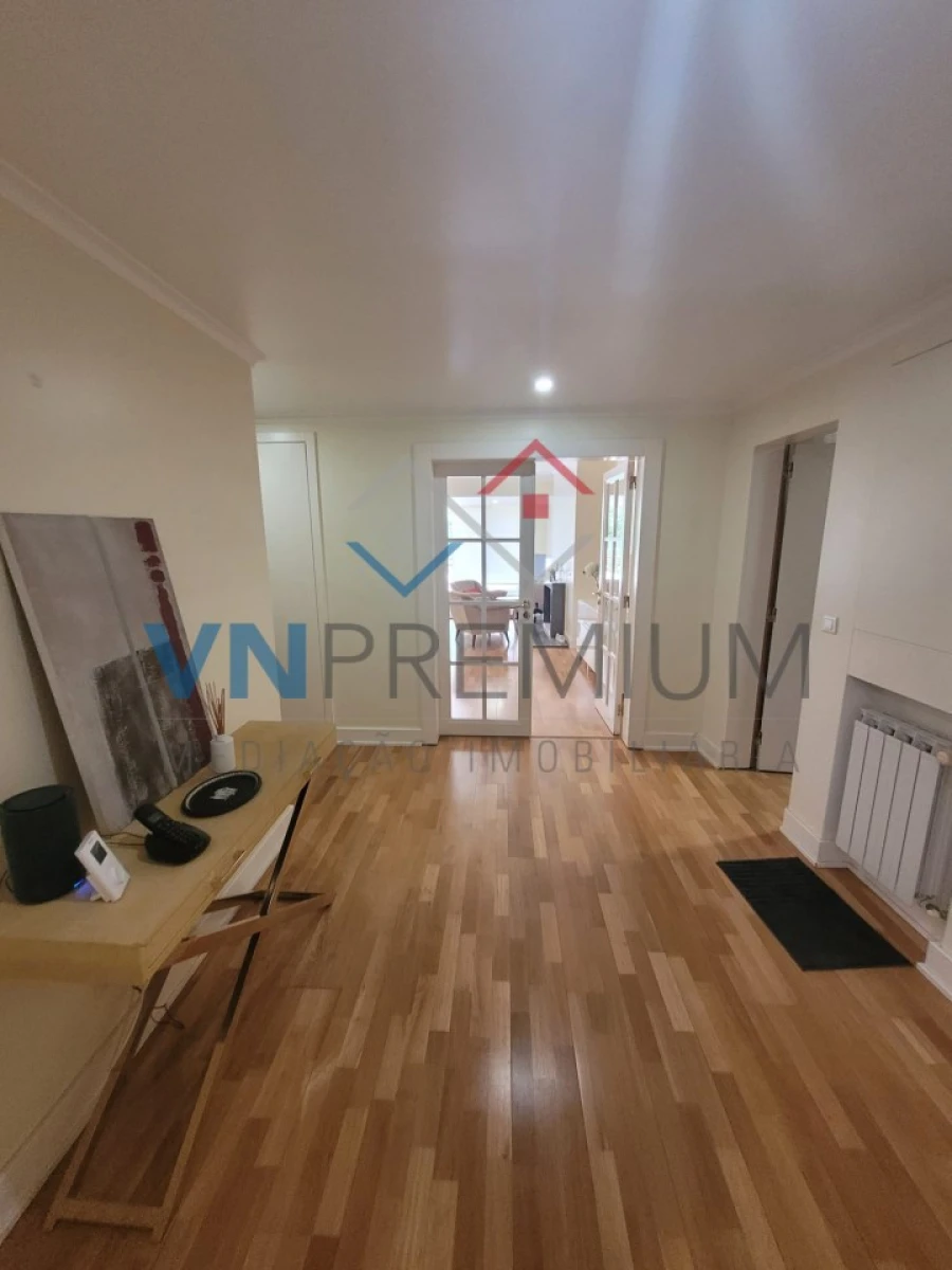 Apartamento T2 para Arrendamento em Queluz e Belas Foto 7