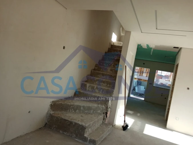 Moradia T3 para Venda em Quinta do Conde Foto 6