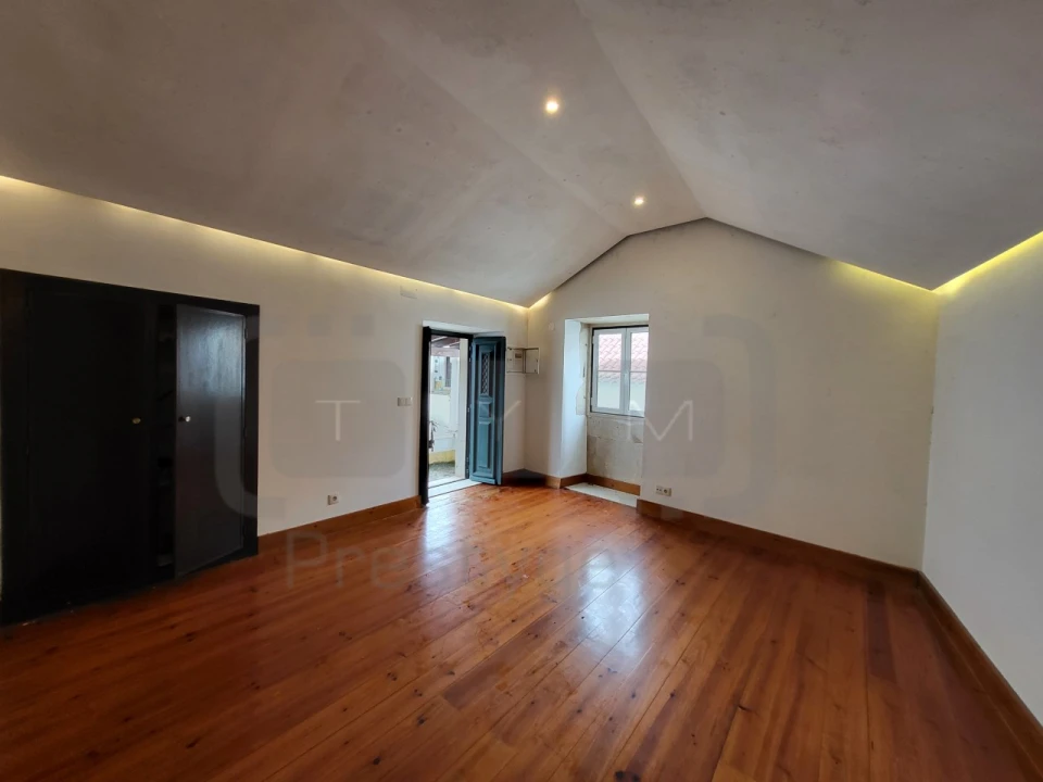 Moradia T2 para Venda em Além da Ribeira e Pedreira Foto 6