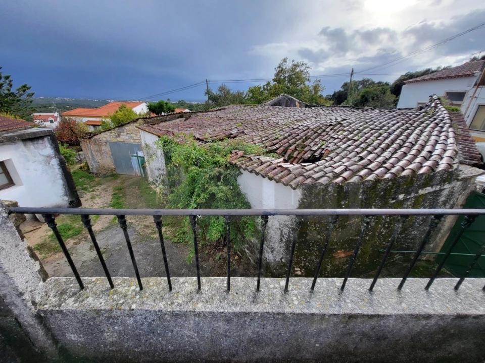 Moradia T2 para Venda em Além da Ribeira e Pedreira Foto 24