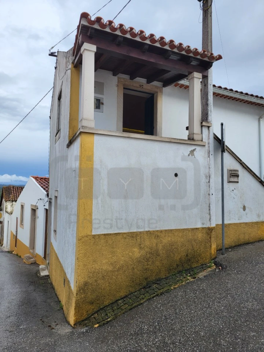 Moradia T2 para Venda em Além da Ribeira e Pedreira Foto 11