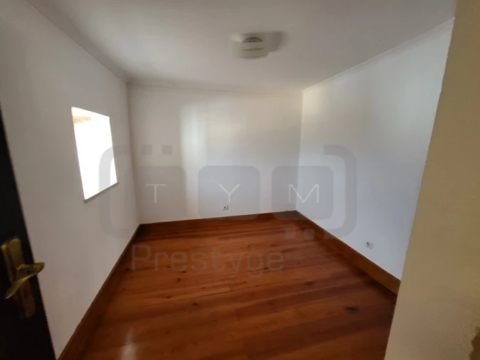 Moradia T2 para Venda em Além da Ribeira e Pedreira Foto 7