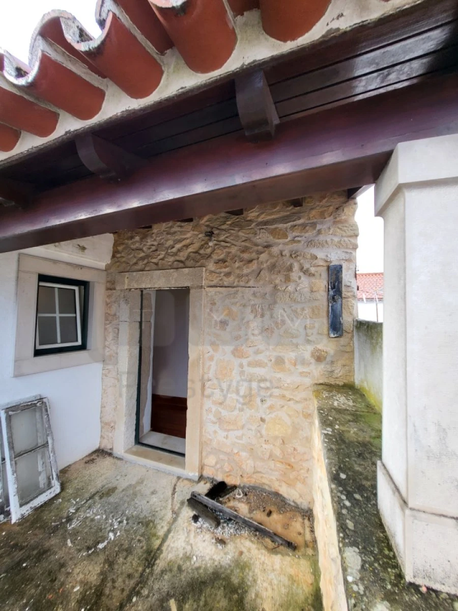 Moradia T2 para Venda em Além da Ribeira e Pedreira Foto 15