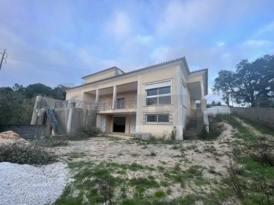 Moradia T4 para Venda em Além da Ribeira e Pedreira Foto 14