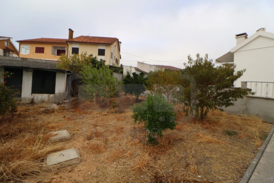 Moradia T3 para Venda em São João Baptista e Santa Maria dos Olivais Foto 12