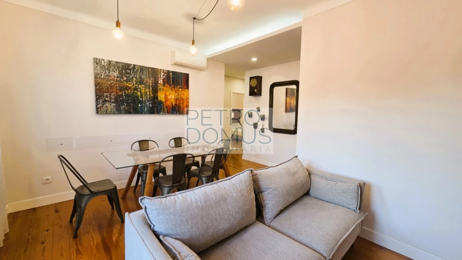 Apartamento T2 para Venda em Alvalade Foto 2