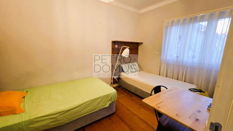 Apartamento T2 para Venda em Alvalade Foto 7