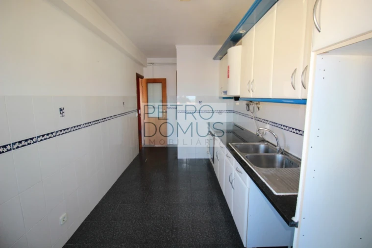 Apartamento T3 para Venda em Marrazes e Barosa Foto 9