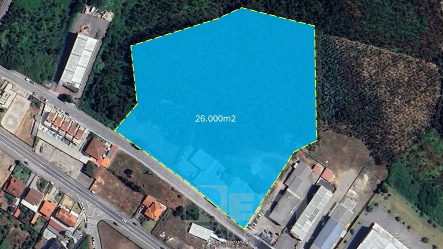 Terreno Comércio / Armazém para Venda em Escapães