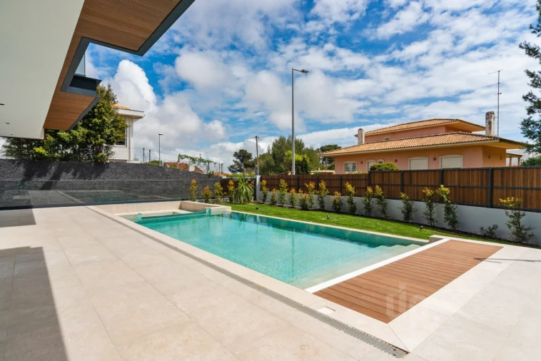 Moradia T5 para Venda em Cascais e Estoril Foto 4