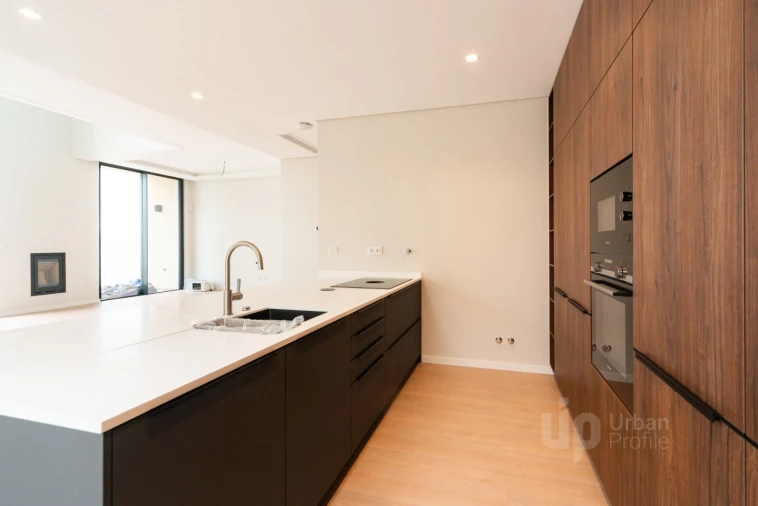 Moradia T4 para Venda em Alcabideche Foto 7