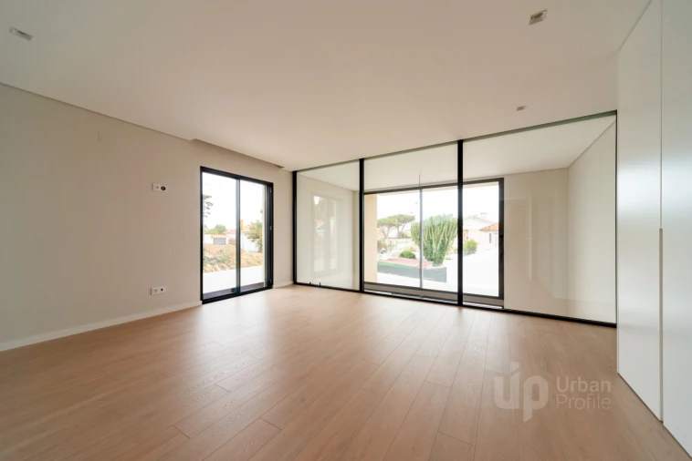 Moradia T4 para Venda em Alcabideche Foto 12