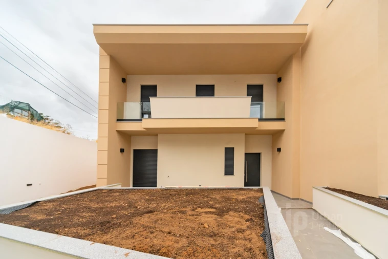 Moradia T4 para Venda em Alcabideche Foto 2