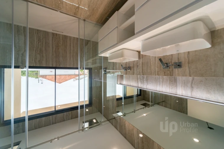 Moradia T4 para Venda em Alcabideche Foto 16