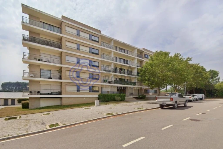 Apartamento T3 para Venda em Moreira Foto 1