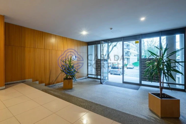 Apartamento T3 para Venda em Moreira Foto 3