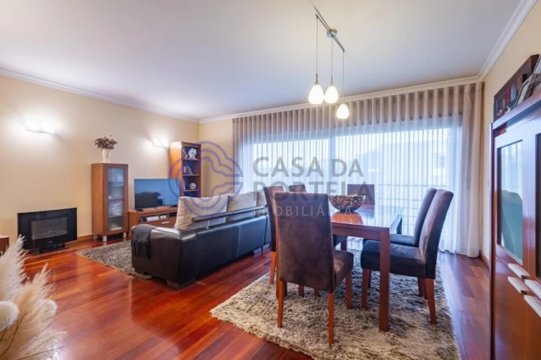 Apartamento T3 para Venda em Moreira Foto 4