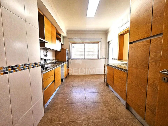 Apartamento T1 para Venda em Armação de Pera Foto 13
