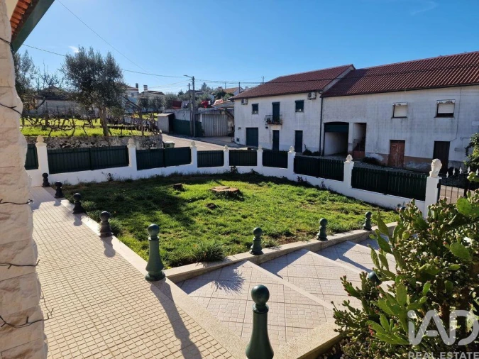 Moradia T5 para Venda em Arega Foto 6