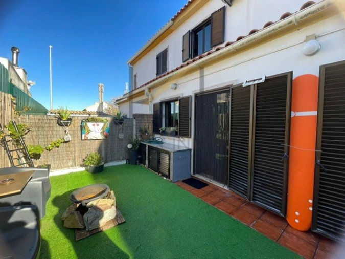 Moradia T3 para Venda em Azeitão (São Lourenço e São Simão) Foto 26